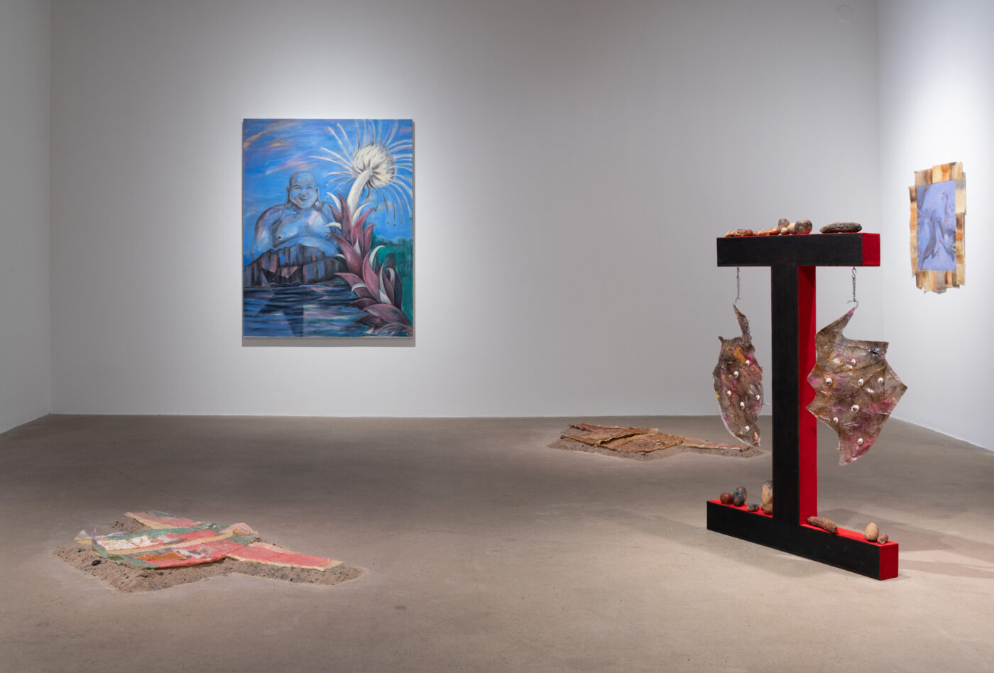 PEINTURES: GEETHA THURAIRAJAH. SCULPTURES: GABI DAO. CRÉDIT IMAGE: PAUL LITHERLAND.