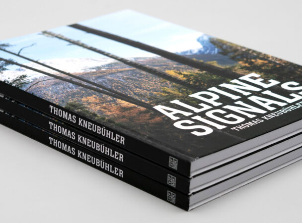 Thomas Kneubühler, Alpine Signals, 2021.